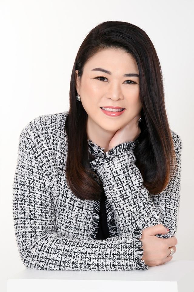PRISCILIA LOH